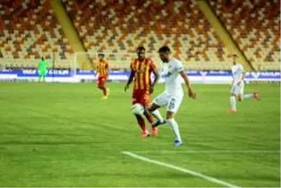 Süper Lig: Yeni Malatyaspor: 1 Kasımpaşa: 0 (İlk yarı) Süper Lig: Yeni Malatyaspor: 1 Kasımpaşa: 0 (İlk yarı)
