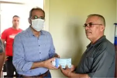 Son dakika haberi... Tarsus'ta oda ve derneklere maske desteği sürüyor Son dakika haberi... Tarsus'ta oda ve derneklere maske desteği sürüyor