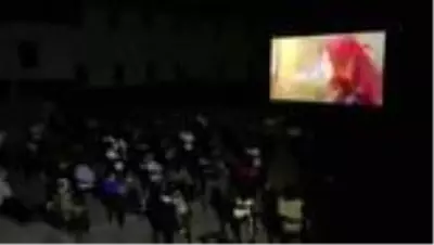 Tunceli'de yaz akşamlarında açık havada sinema keyfi