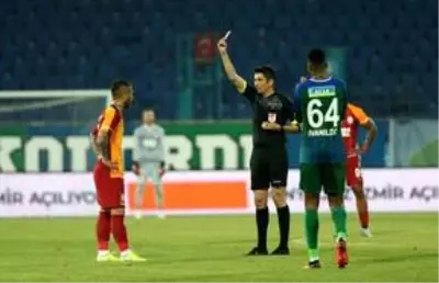 Adem Büyük ve Ryan Donk cezalı duruma düştü! Gaziantep maçında yoklar Adem Büyük ve Ryan Donk cezalı duruma düştü! Gaziantep maçında yoklar