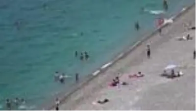 - Antalya sahillerinde pazar günü yoğunluğu - Antalya sahillerinde pazar günü yoğunluğu
