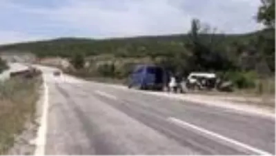 Balıkesir’de otomobil köprünün korkuluklarına çarptı: 6 ölü