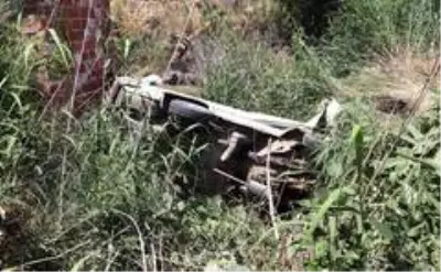 Otomobil sulama kanalına uçtu: 1 yaralı Otomobil sulama kanalına uçtu: 1 yaralı