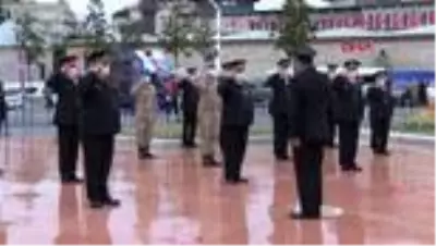 TAKSİM'DE JANDARMANIN 181'İNCİ YIL KUTLAMASI TAKSİM'DE JANDARMANIN 181'İNCİ YIL KUTLAMASI