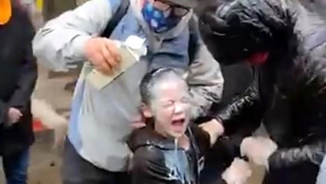 ABD'de tepki çeken görüntü! Polis, 7 yaşındaki çocuğa biber gazıyla müdahale etti