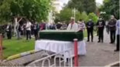 Amerika'da hayatını kaybeden üniversite öğrencisi toprağa verildi Amerika'da hayatını kaybeden üniversite öğrencisi toprağa verildi
