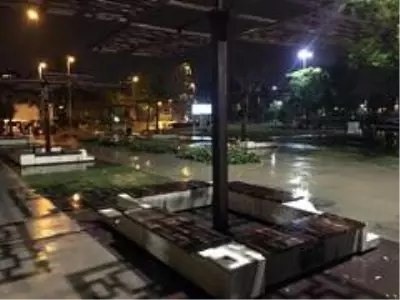 Yetkililerin yapamadığını yağmur yaptı! Caddebostan'da istenen görüntüler Yetkililerin yapamadığını yağmur yaptı! Caddebostan'da istenen görüntüler
