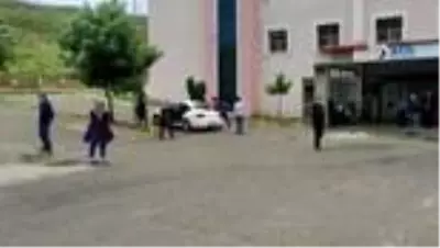 Bingöl Valiliği: ' İki depremde 33 kişi hastaneye başvurdu, 27'si taburcu edildi' Bingöl Valiliği: ' İki depremde 33 kişi hastaneye başvurdu, 27'si taburcu edildi'