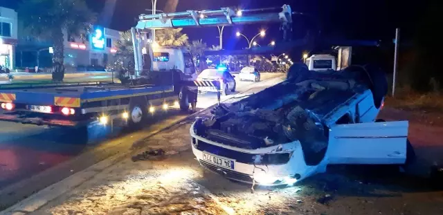 Kavşağa hızlı giren otomobil taklalar attı! Kaza anı saniye saniye kamerada Kavşağa hızlı giren otomobil taklalar attı! Kaza anı saniye saniye kamerada