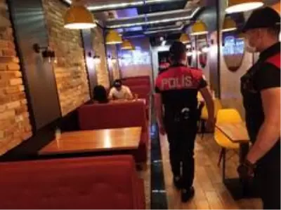Son dakika haberi! Fatih'te kafe ve restoranlarda korona virüs denetimi Son dakika haberi! Fatih'te kafe ve restoranlarda korona virüs denetimi