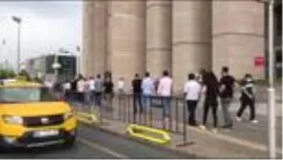 İstanbul Adliyesi'nde 'normalleşme' kalabalığı (2) İstanbul Adliyesi'nde 'normalleşme' kalabalığı (2)