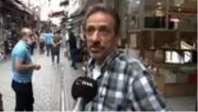 Kontrollü normalleşme sürecinde Eminönü tıklım tıklım Kontrollü normalleşme sürecinde Eminönü tıklım tıklım