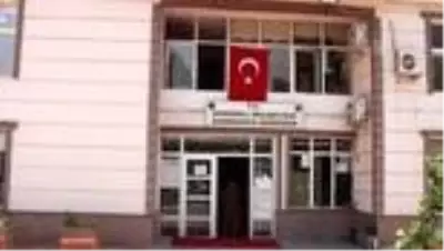 Kovid-19’u yenen Şemdinli Belediye Başkanı Saklı görevine başladı