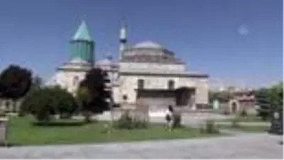 Mevlana Müzesi'nin turkuaz kubbesi yenileniyor Mevlana Müzesi'nin turkuaz kubbesi yenileniyor
