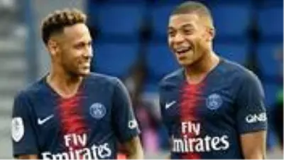 PSG Sportif Direktörü Leonardo: Mbappe ve Neymar takımda kalacak PSG Sportif Direktörü Leonardo: Mbappe ve Neymar takımda kalacak