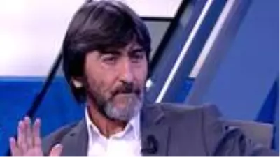 Rıdvan Dilmen, Muslera'nın ayağının kırılmasına neden olan VAR protokolüne isyan etti: 1.5 yıldır bas bas bağırıyorum Rıdvan Dilmen, Muslera'nın ayağının kırılmasına neden olan VAR protokolüne isyan etti: 1.5 yıldır bas bas bağırıyorum