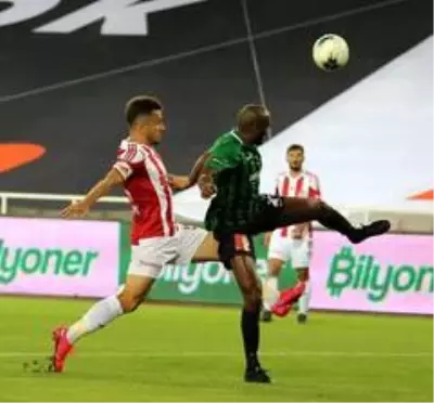 Süper Lig: Sivasspor: 1 Denizlispor: 0 (İlk yarı) Süper Lig: Sivasspor: 1 Denizlispor: 0 (İlk yarı)