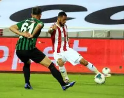Süper Lig: Sivasspor: 1 Denizlispor: 0 (İlk yarı) Süper Lig: Sivasspor: 1 Denizlispor: 0 (İlk yarı)