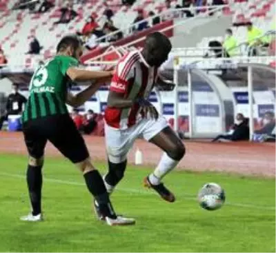 Süper Lig: Sivasspor: 1 Denizlispor: 0 (Maç sonucu) Süper Lig: Sivasspor: 1 Denizlispor: 0 (Maç sonucu)