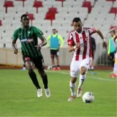 Süper Lig: Sivasspor: 1 Denizlispor: 0 (Maç sonucu) Süper Lig: Sivasspor: 1 Denizlispor: 0 (Maç sonucu)