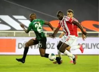 Süper Lig: Sivasspor: 1 Denizlispor: 0 (Maç sonucu) Süper Lig: Sivasspor: 1 Denizlispor: 0 (Maç sonucu)