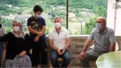 Trabzonspor Başkanı Ahmet Ağaoğlu Şehit Halit Avcı'nın ailesini ziyaret etti