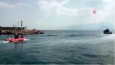 Antalya'da falezlerde kimliği belirsiz erkek cesedi bulundu Antalya'da falezlerde kimliği belirsiz erkek cesedi bulundu