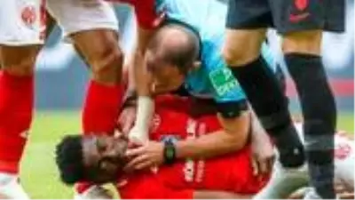 Dili boğazına kaçan futbolcuyu hayata döndüren hakem yaşananları anlattı Dili boğazına kaçan futbolcuyu hayata döndüren hakem yaşananları anlattı