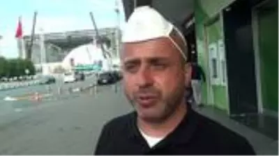 Maskeyi kafasına takan turizmci, yaptığı açıklamayla 'pes' dedirtti Maskeyi kafasına takan turizmci, yaptığı açıklamayla 'pes' dedirtti