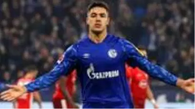 Schalke'li milli futbolcu Ozan Kabak, Golden Boy'a aday gösterildi Schalke'li milli futbolcu Ozan Kabak, Golden Boy'a aday gösterildi