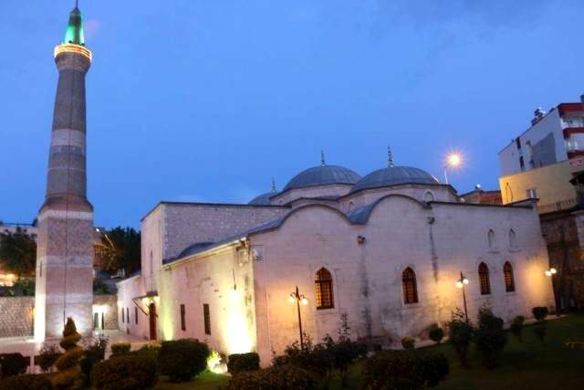 Siirt'in meşhur yemekleri nelerdir? Siirt'te görülmesi gereken yerler nerelerdir? Siirt ili detayları