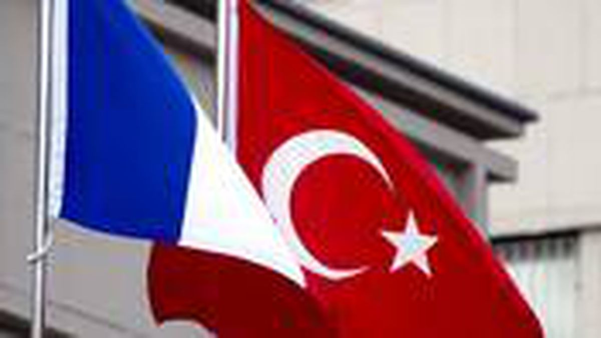 Dışişleri Bakanlığı: Fransa, Suriye'de olduğu gibi Libya'da da karanlık işler peşinde
