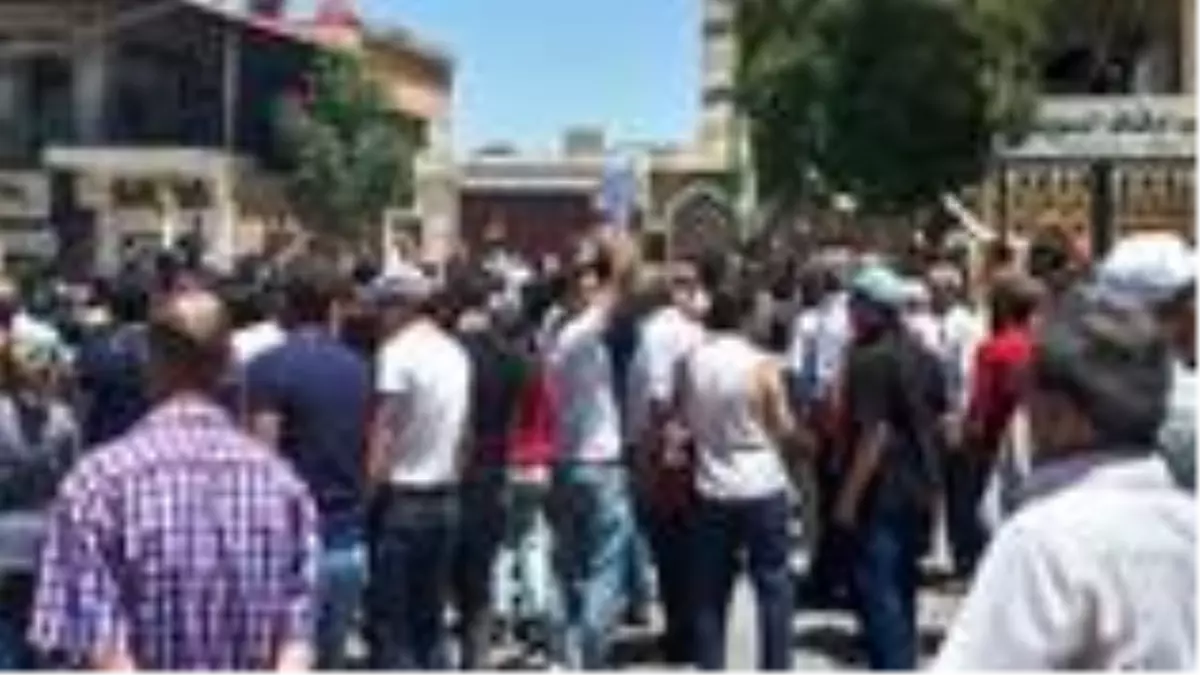 Esed'in başı ekonomik dertte, halk yiyecek sıkıntısı çekiyor