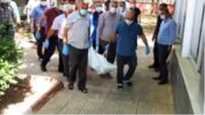 Talihsiz vatandaş, çalıştığı kurumun bahçesinde bankta otururken öldü Talihsiz vatandaş, çalıştığı kurumun bahçesinde bankta otururken öldü