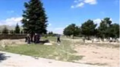 Toprağa gömülü çocuk cesedi bulunması Toprağa gömülü çocuk cesedi bulunması