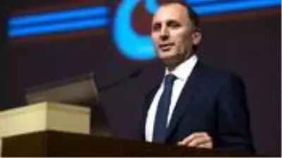 Trabzonspor eski başkanı Usta, alacağı 38 milyon TL'yi kulübe bağışladı Trabzonspor eski başkanı Usta, alacağı 38 milyon TL'yi kulübe bağışladı