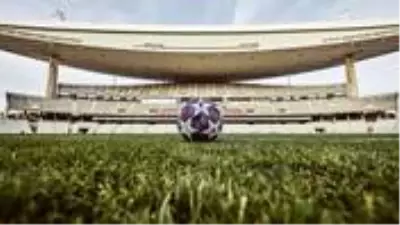 UEFA, İstanbul'daki Şampiyonlar Ligi finalini 1 yıl erteledi UEFA, İstanbul'daki Şampiyonlar Ligi finalini 1 yıl erteledi