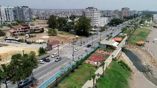 120 milyonluk arazisini kullanamayınca yolu kapattı 120 milyonluk arazisini kullanamayınca yolu kapattı