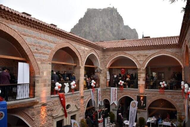 Afyonkarahisar'ın nesi meşhur? Afyonkarahisar'da neler yapılır? Afyonkarahisar'da gezilecek yerler