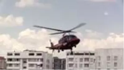 Ambulans helikopter kalp hastası kadın için havalandı Ambulans helikopter kalp hastası kadın için havalandı