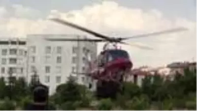 Ambulans helikopter kalp hastası kadın için havalandı Ambulans helikopter kalp hastası kadın için havalandı