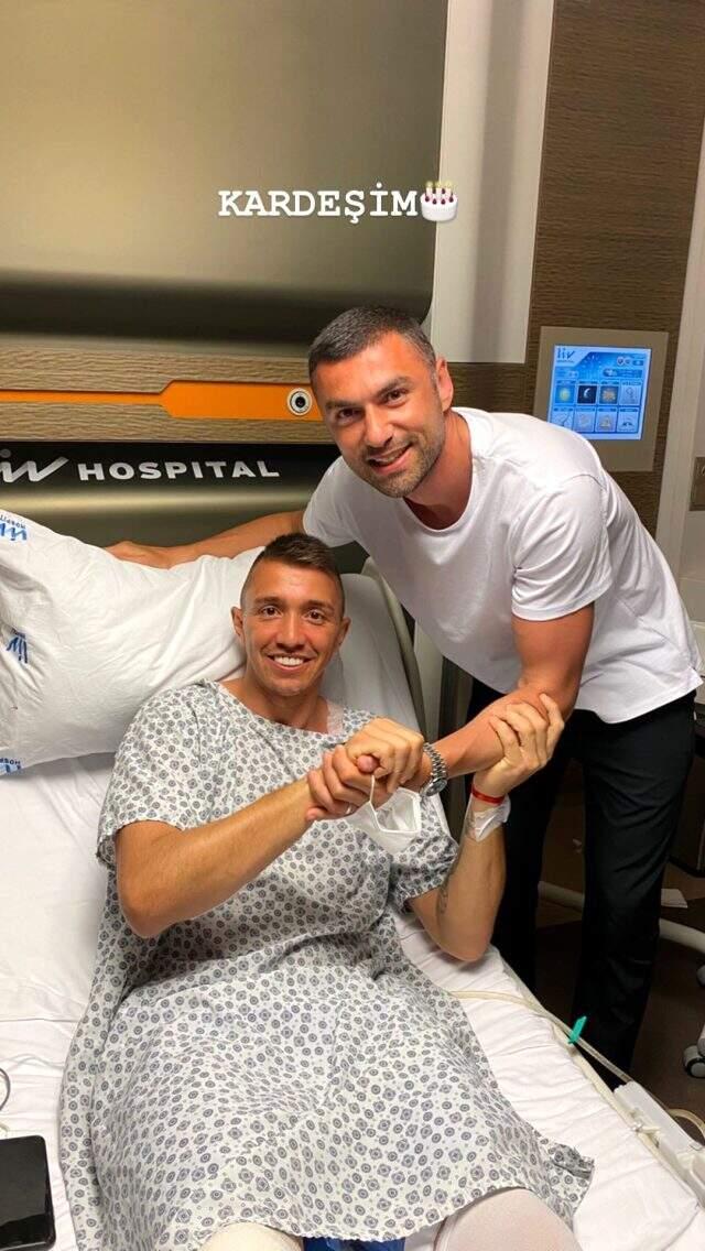 Ameliyat olan Muslera'dan ilk açıklama: Zor zamanda gösterdiğiniz sevgi için teşekkür ederim Ameliyat olan Muslera'dan ilk açıklama: Zor zamanda gösterdiğiniz sevgi için teşekkür ederim