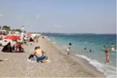 Son dakika haberleri: Antalya'da maske ve fiziki mesafe unutuldu Son dakika haberleri: Antalya'da maske ve fiziki mesafe unutuldu