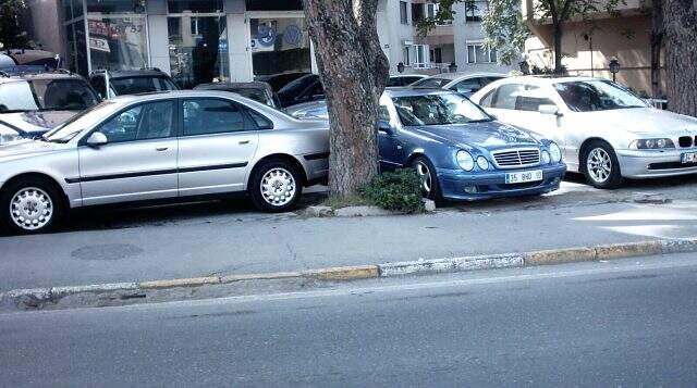 Apartman altında araç satışı tarihe karışıyor Apartman altında araç satışı tarihe karışıyor