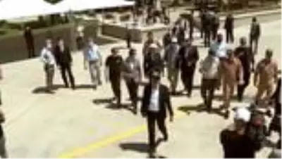 Bakan Pakdemirli, yangın uçağını test etti Bakan Pakdemirli, yangın uçağını test etti