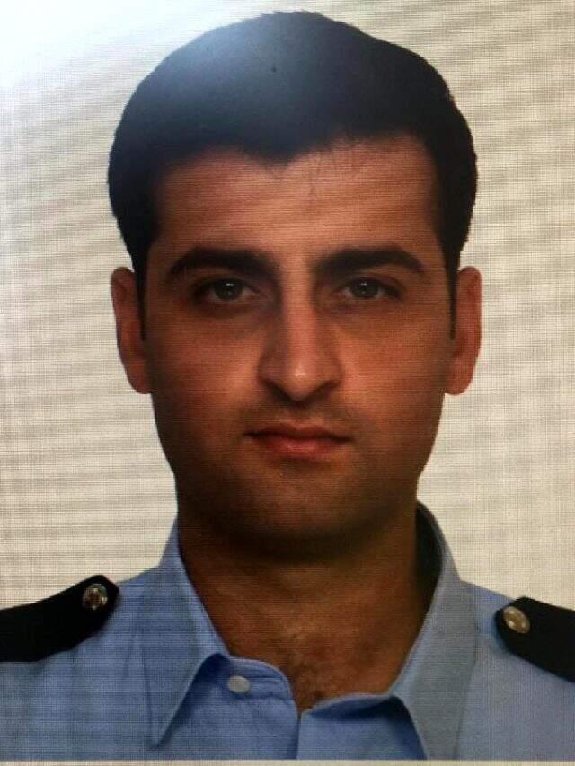 'Dur' ihtarına uymayan sürücünün çarptığı polis memuru şehit oldu 'Dur' ihtarına uymayan sürücünün çarptığı polis memuru şehit oldu