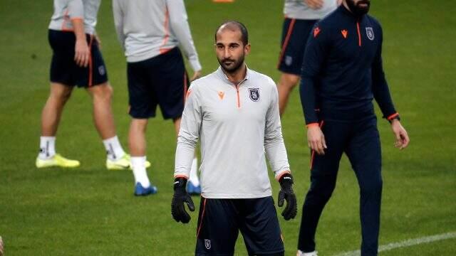 Galatasaray, Muslera'nın yerine Volkan Babacan ya da Sinan Bolat'ı transfer edecek Galatasaray, Muslera'nın yerine Volkan Babacan ya da Sinan Bolat'ı transfer edecek