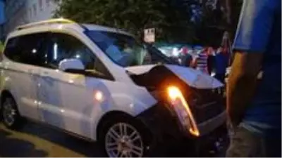 Gaziantep'teki zincirleme kaza güvenlik kamerasına yansıdı Gaziantep'teki zincirleme kaza güvenlik kamerasına yansıdı
