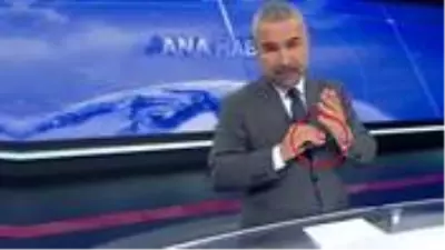Habertürk sunucusu Veyis Ateş, HDP'lileri neden davet etmediklerini eline kalem batırdığı örnekle anlattı Habertürk sunucusu Veyis Ateş, HDP'lileri neden davet etmediklerini eline kalem batırdığı örnekle anlattı