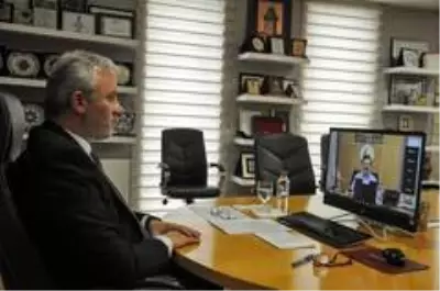 İnegöl ekonomisinin sıkıntıları Hisarcıklıoğlu'na iletildi İnegöl ekonomisinin sıkıntıları Hisarcıklıoğlu'na iletildi